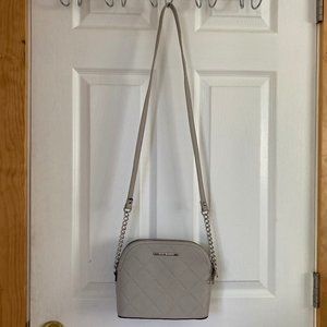 STEVE MADDEN- NWOT Dome Crossbody Purse